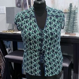 NWT - GUESS navy blue/green circular pattern silk blouse